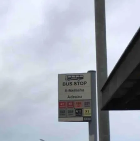 2 Bedroom In With Sea Views And Close To Amenities شقة