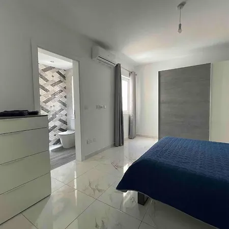 Apartment 2 Bedroom In With Sea Views And Close To Amenities Mellieha