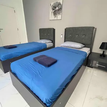Apartment 2 Bedroom In With Sea Views And Close To Amenities Mellieha