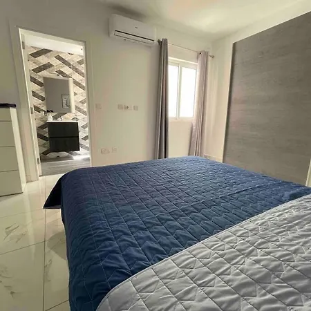 Apartment 2 Bedroom In With Sea Views And Close To Amenities Mellieha