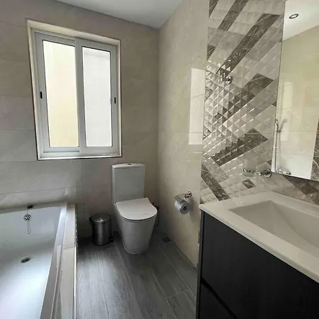 2 Bedroom In With Sea Views And Close To Amenities Apartment Mellieha