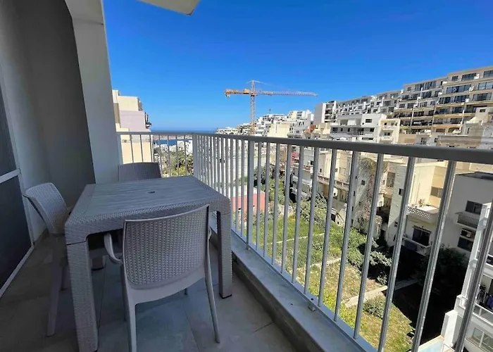 Appartement 2 Bedroom In With Sea Views And Close To Amenities